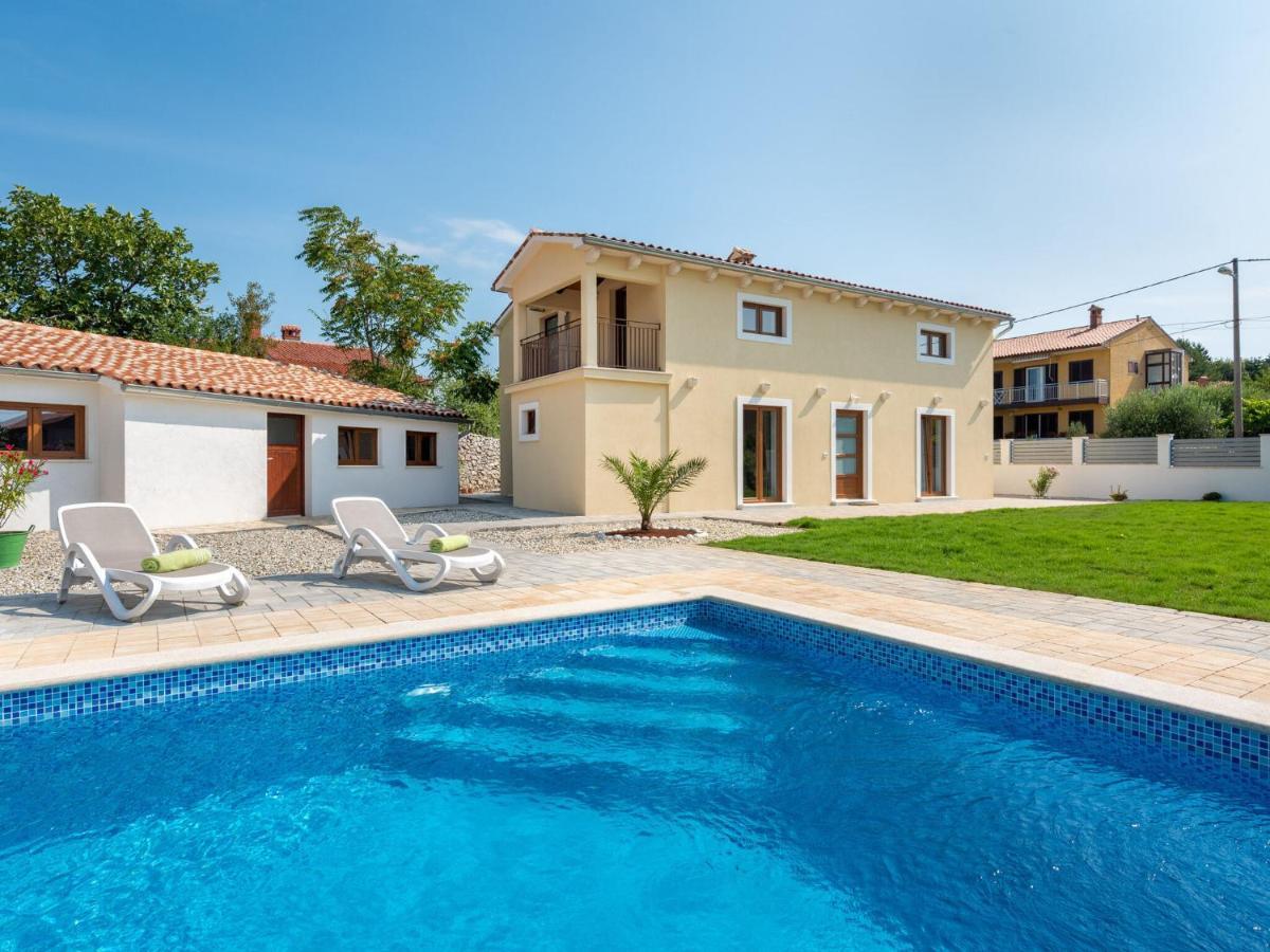 Tranquil Holiday Home In Labin With Private Swimming Pool Luaran gambar