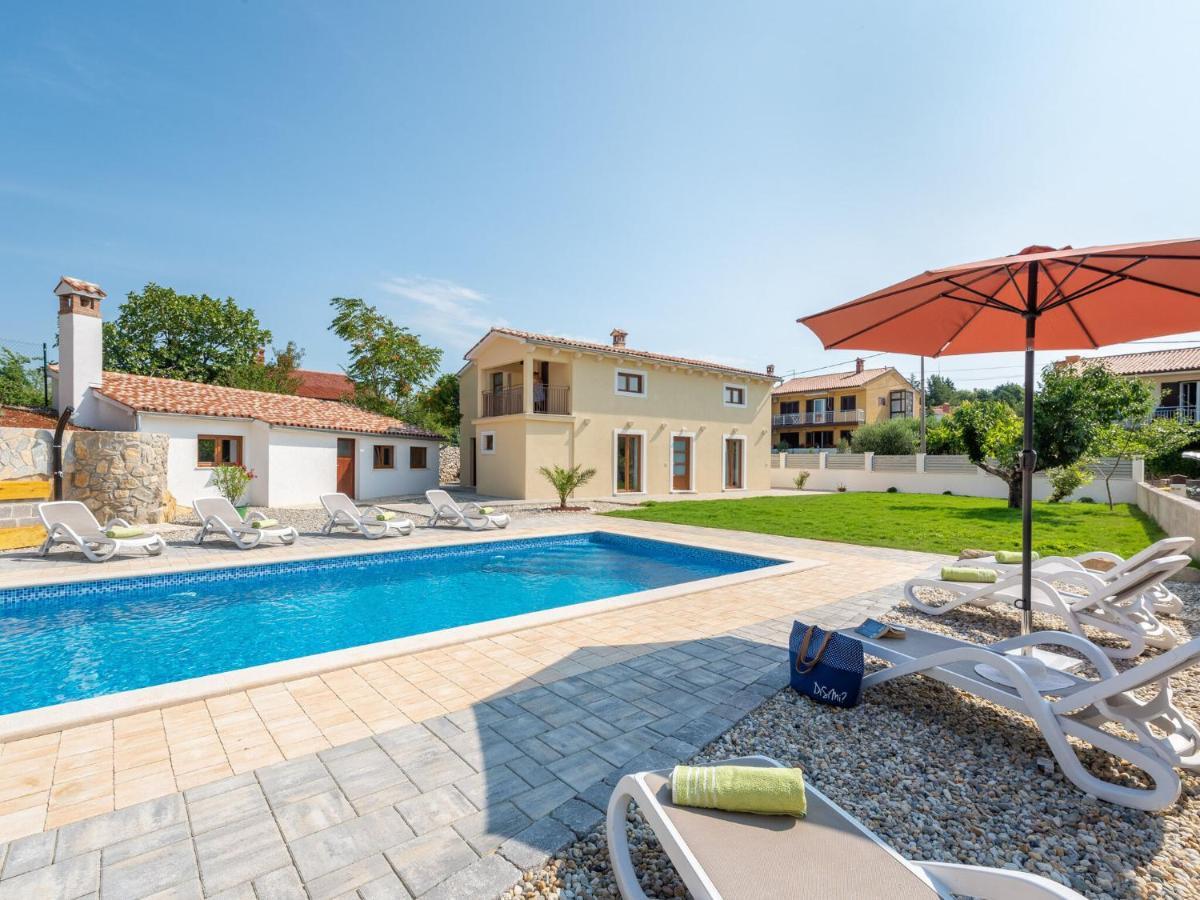 Tranquil Holiday Home In Labin With Private Swimming Pool Bilik gambar